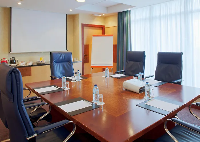 Calais-centre By Ihg Hotel 4*