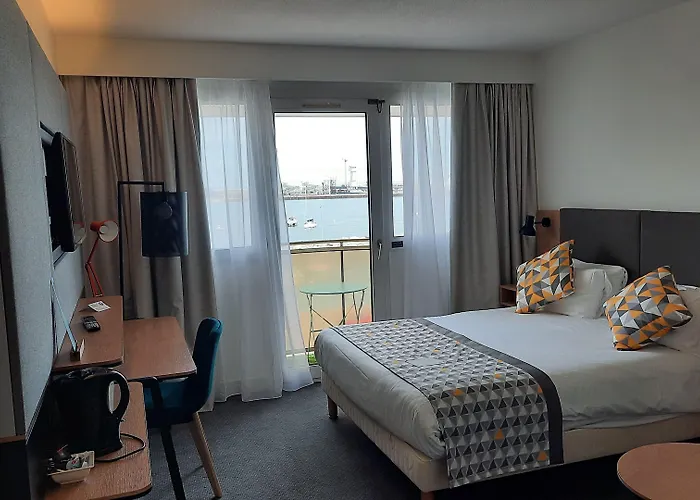 Hotel Calais-centre By Ihg Calais