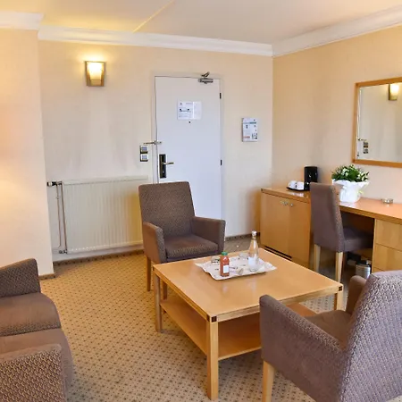 מלון Calais-centre By Ihg