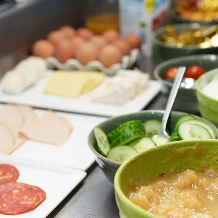 홀리데이 인 칼레 호텔