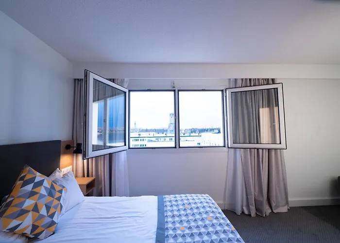 Calais-centre By Ihg 4*