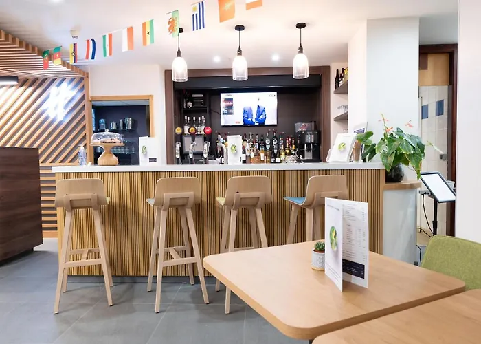 Hotel Calais-centre By Ihg