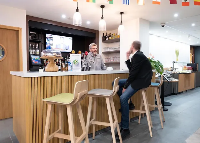 Calais-centre By Ihg 4*