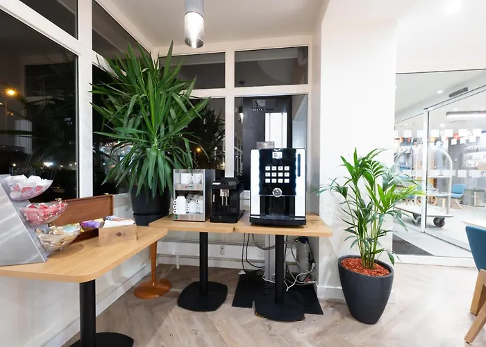 Hotel Calais-centre By Ihg