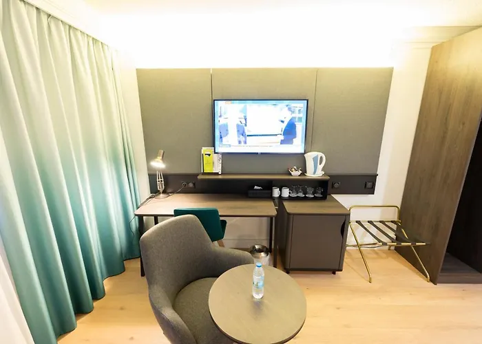 Calais-centre By Ihg Calais