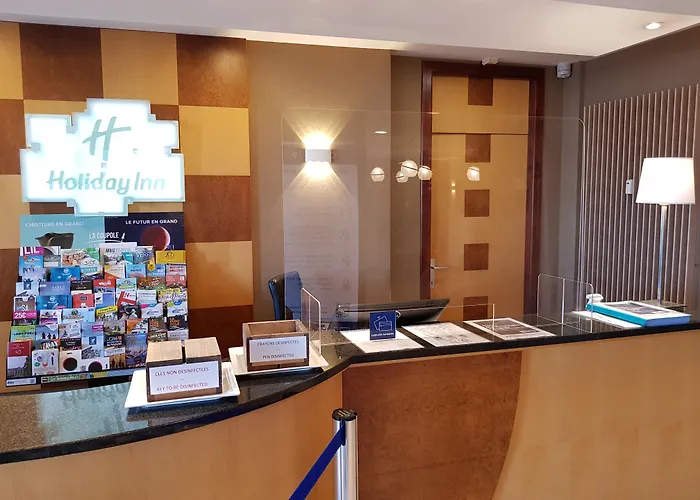 Hotel Calais-centre By Ihg 4*