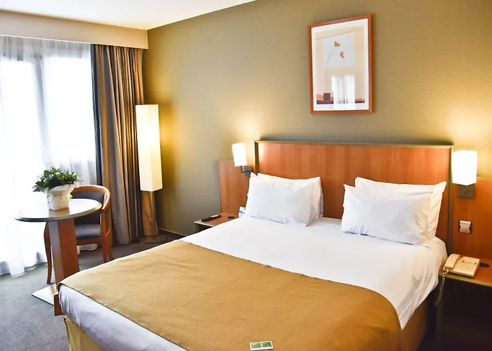 Hotel Calais-centre By Ihg Calais