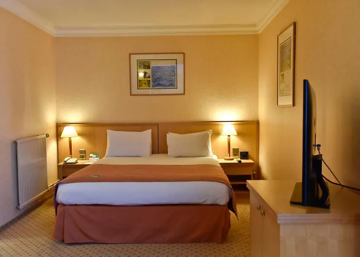 Calais-centre By Ihg 4* Calais