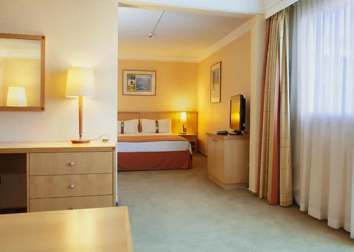 Calais-centre By Ihg 4* Calais